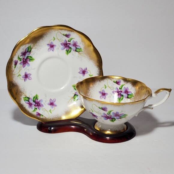 Royal Standard Teacup and Saucer Purple Violets Vintage - Picture 1 of 11